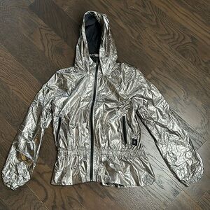 Lululemon Space Jacket - Size 8